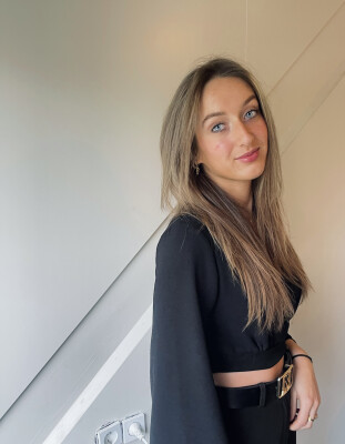 Guusje  zoekt een Kamer / Appartement in Den Bosch