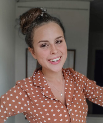 Chloë Christiana zoekt een Kamer / Studio / Appartement in Den Bosch